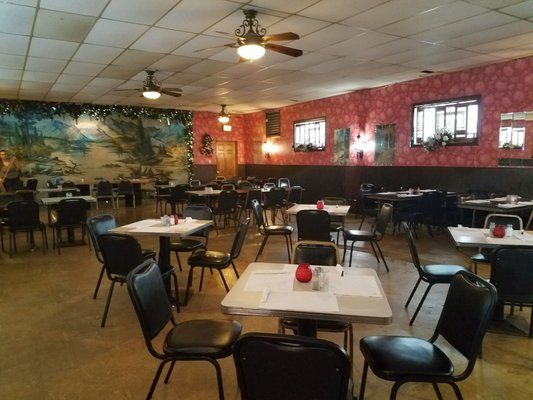 Cavalier Inn dining room